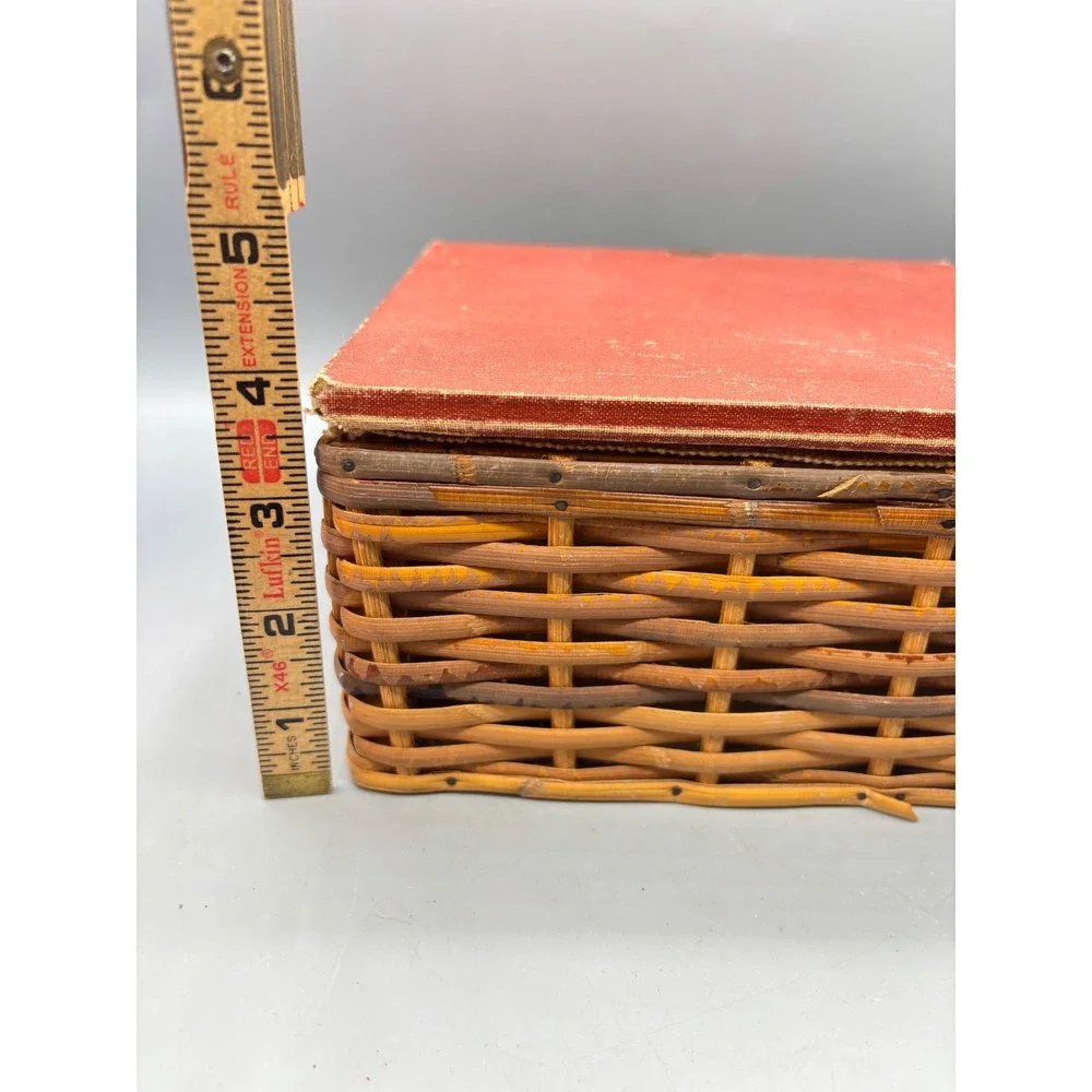 Vintage Wicker Sewing‎ Box Red Tufted Fabric Lined Lid Decorative Storage